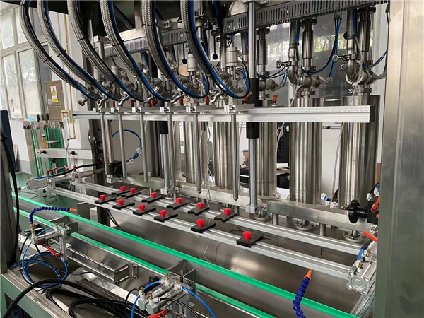 Išsami informacija apie automatinio stūmoklio užpildymo mašiną