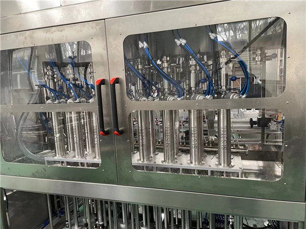 Išsami informacija apie automatinio stūmoklio užpildymo mašiną