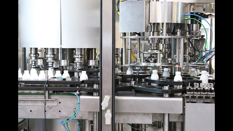 Monobloko pildymo mašina